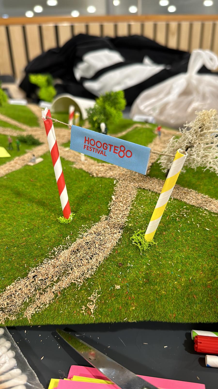 Detailfoto van poort op prototype van Hoogte80 evenement promotieproduct